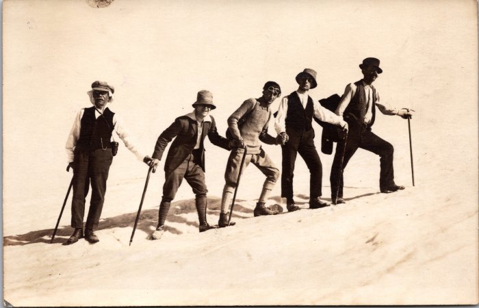 Photo de jeunes hommes allant au Buet - 1923