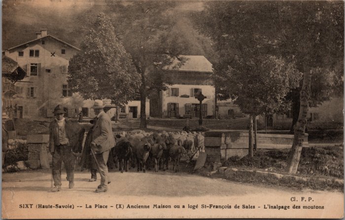 "L'inalpage des moutons" sur la Place de Sixt