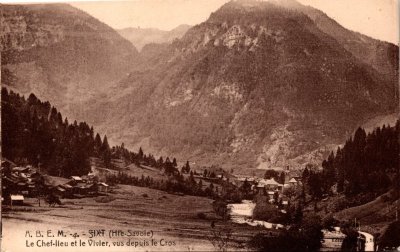 Le chef lieu et le Vivier vus depuis le Crot