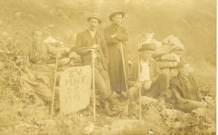 Photo d'un groupe de montagnards