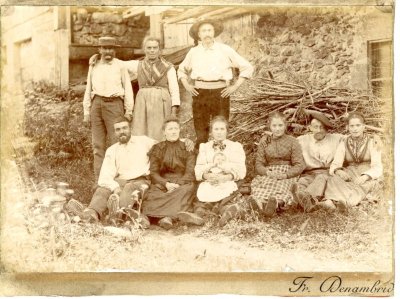 Photo de la famille d'Irène Mogenier à Salvagny