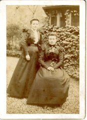 Photo de Lucie et Marie DEFFAYET