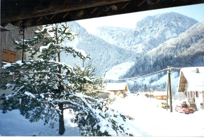 Photo hauterive en hiver avec la piste des Cascades 1995