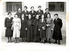Photo de groupe de jeunes filles de la chorale -1939